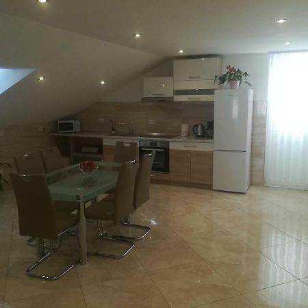 Appartamento Apartman Daria Traù Esterno foto