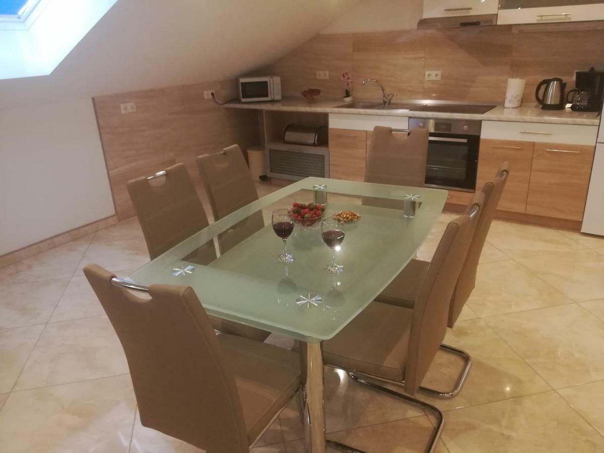 Appartamento Apartman Daria Traù Esterno foto