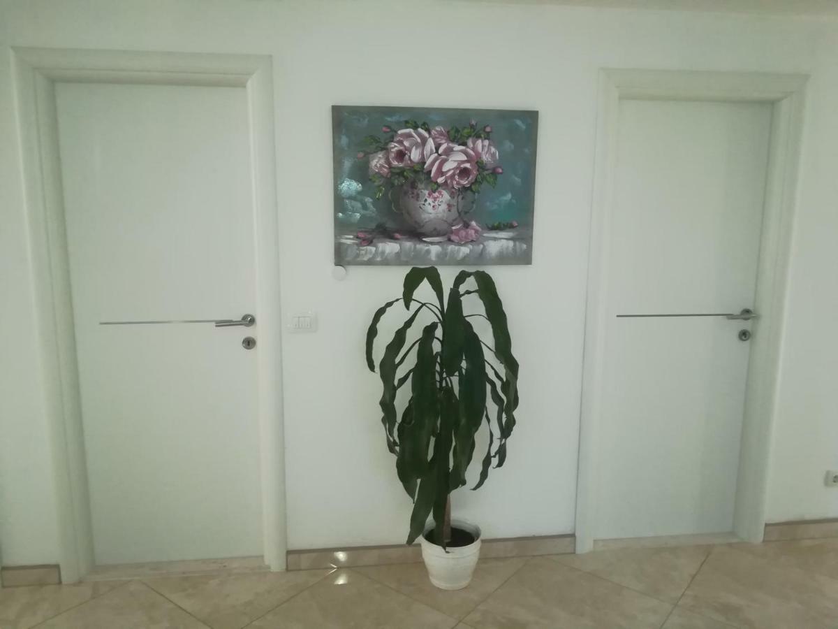 Appartamento Apartman Daria Traù Esterno foto